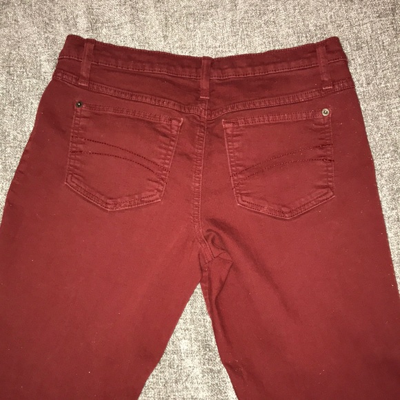 Red Jeans - Picture 3 of 5